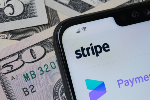 Stripe 11 亿收购 Bridge，支付巨头为何押注稳定币？