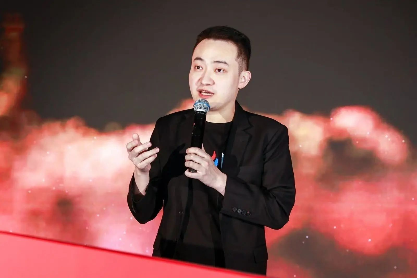 波场TRON利好不断、即将与特朗普二儿子对谈，孙宇晨又要赢麻了？